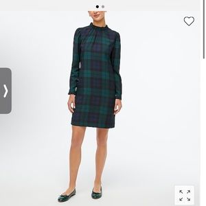NWT J Crew Factory Black Watch Plaid Ruffle Neck Shift Dress Sz 0
